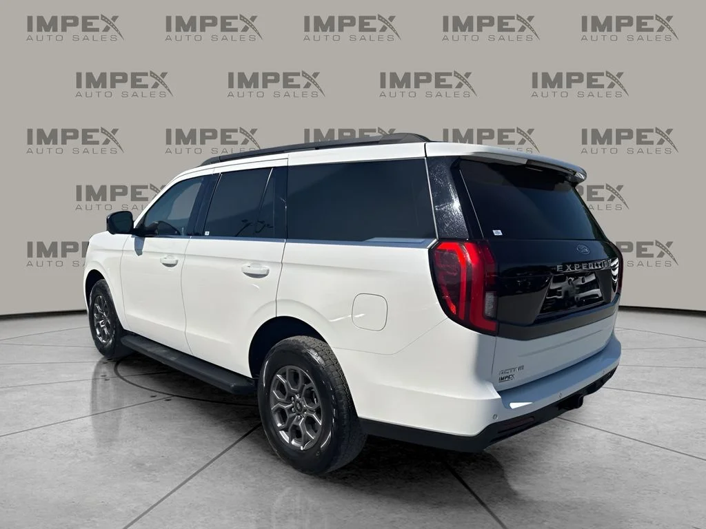 Used 2025 White Ford Active image 3
