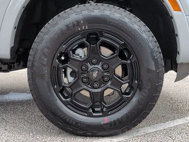 New 2026 Avalanche Ford XLT image 11
