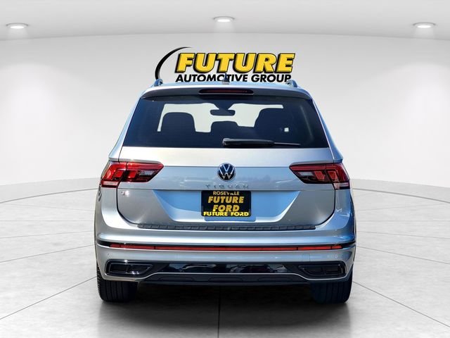 Used 2023 Silver Volkswagen 2.0T SE R-Line Black image 5