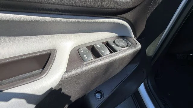 Used 2021 Silver Ice Metallic Chevrolet LT image 20