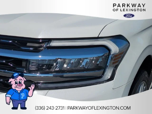 Used 2022 White Ford Limited image 9