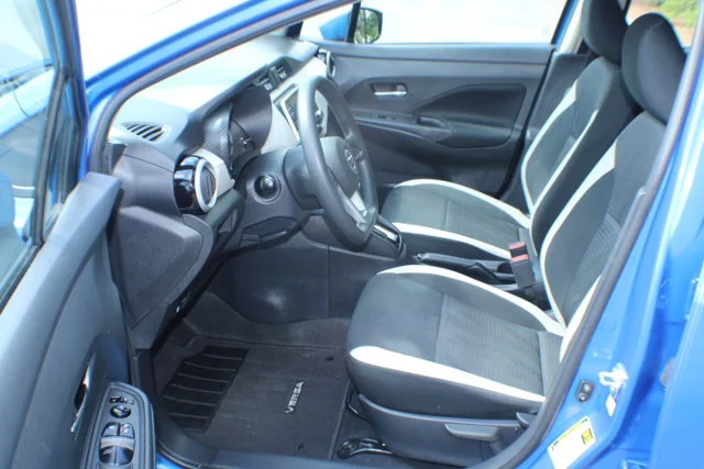 Used 2021 Electric Blue Metallic Nissan SV image 12
