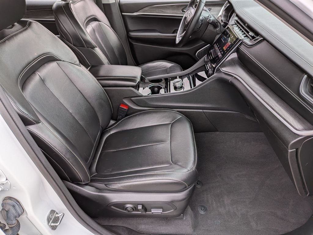 Used 2021 White Jeep Limited image 32