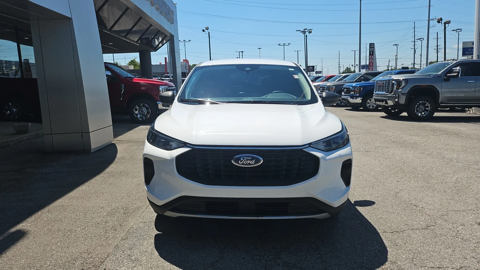 Used 2025 White Ford Active FWD image 7