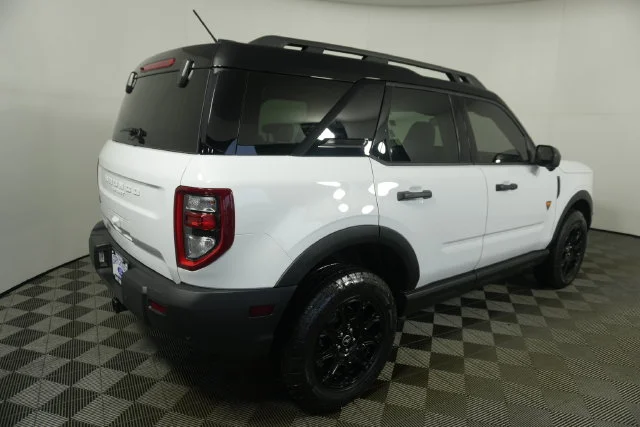 Certified Used 2025 Oxford White Ford Badlands image 3