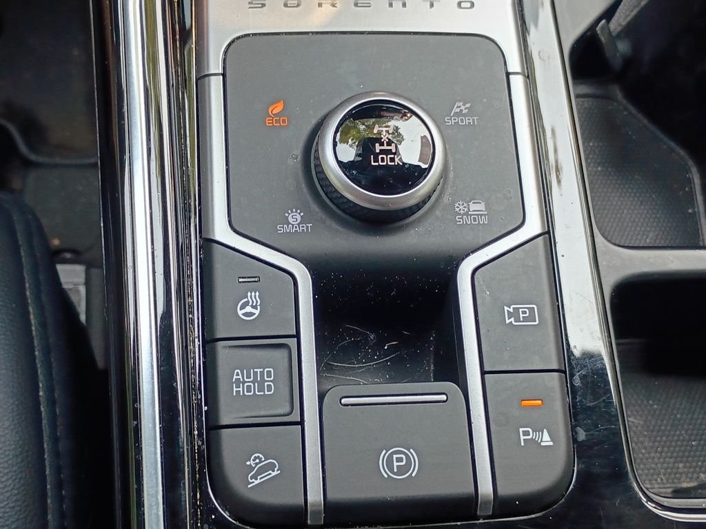 Used 2023 Platinum Graphite Kia SX Prestige image 22