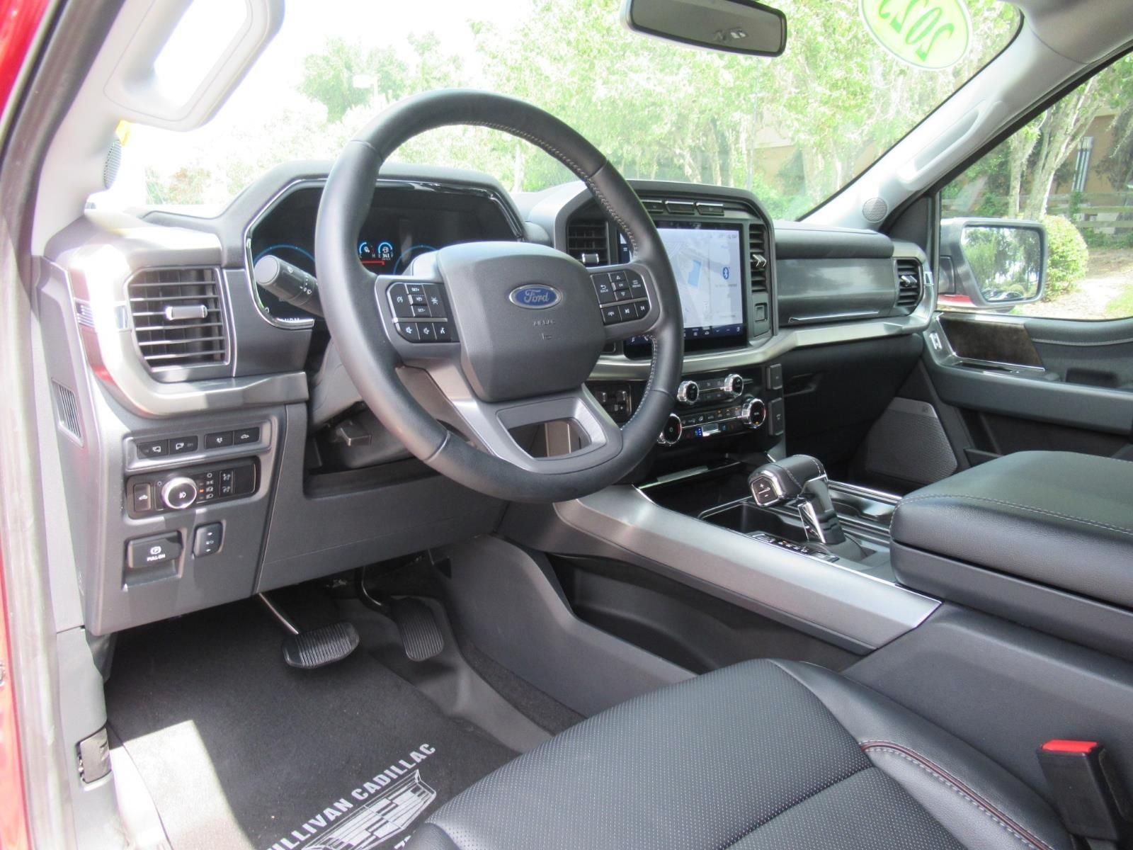 Used 2023 Red Ford Lariat image 17