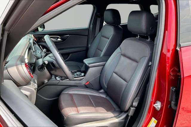 Used 2022 Red Chevrolet RS image 27