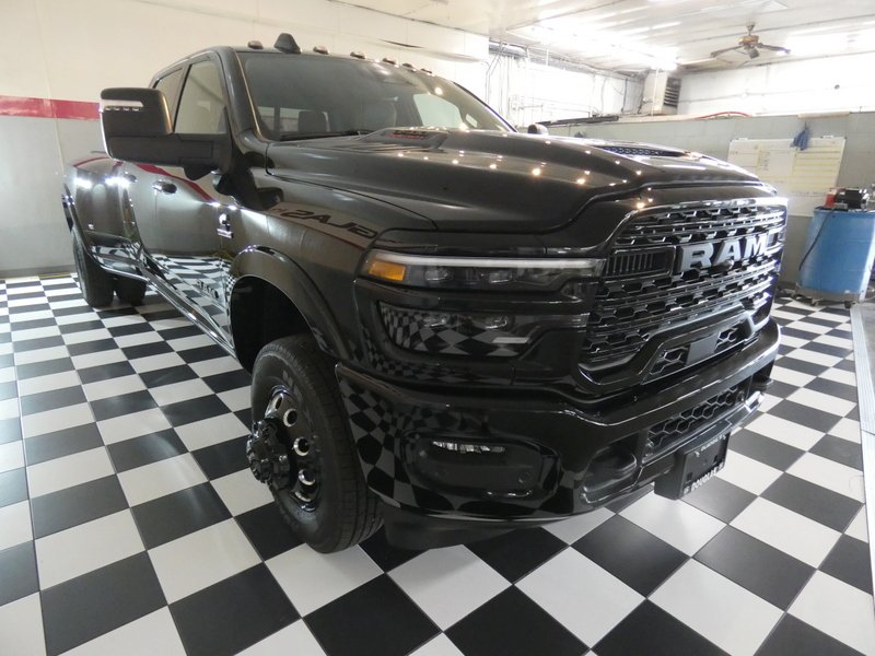 New 2026 Diamond Black Crystal Pearl-Coat Exterior Paint RAM Limited Crew Cab 8