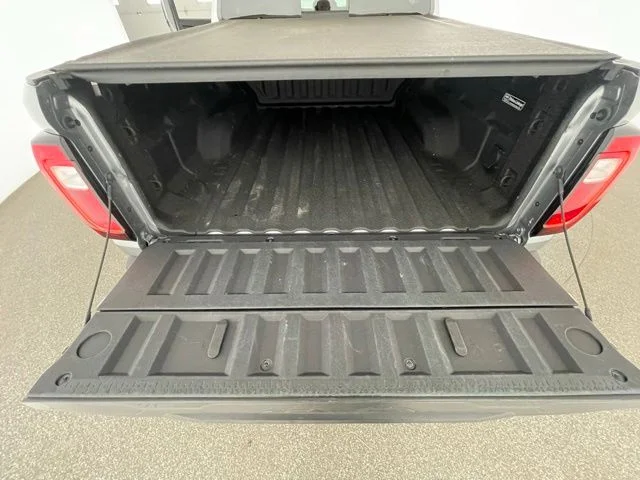 Used 2025 Silver GMC Elevation image 47