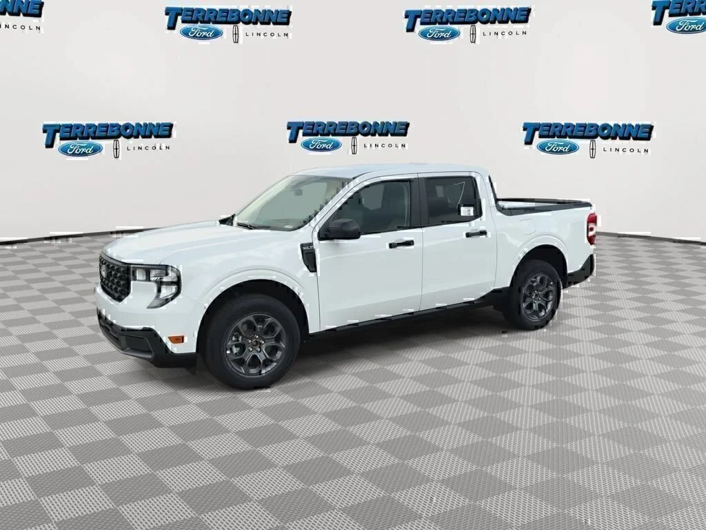 New 2026 Oxford White Ford XLT image 4