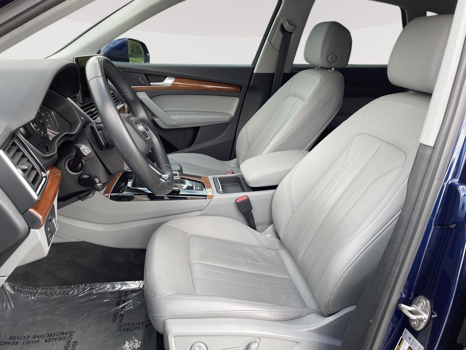 Used 2022 Navarra Blue Metallic Audi S line Premium image 3