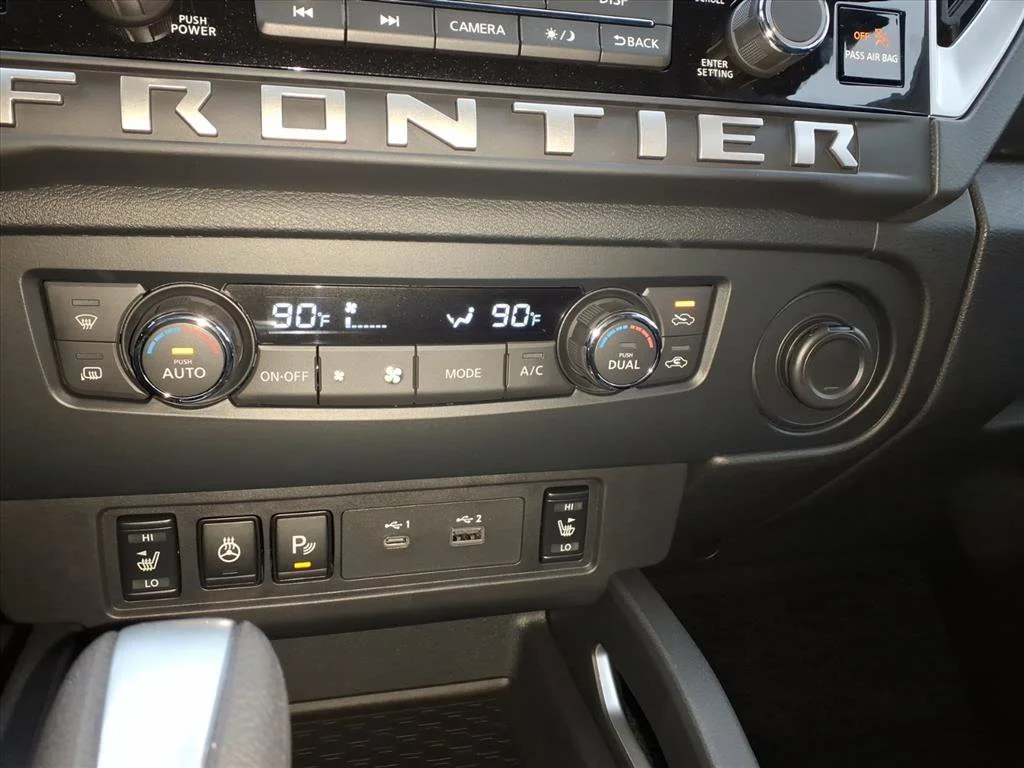 2026 Nissan Frontier SV - Photo 8