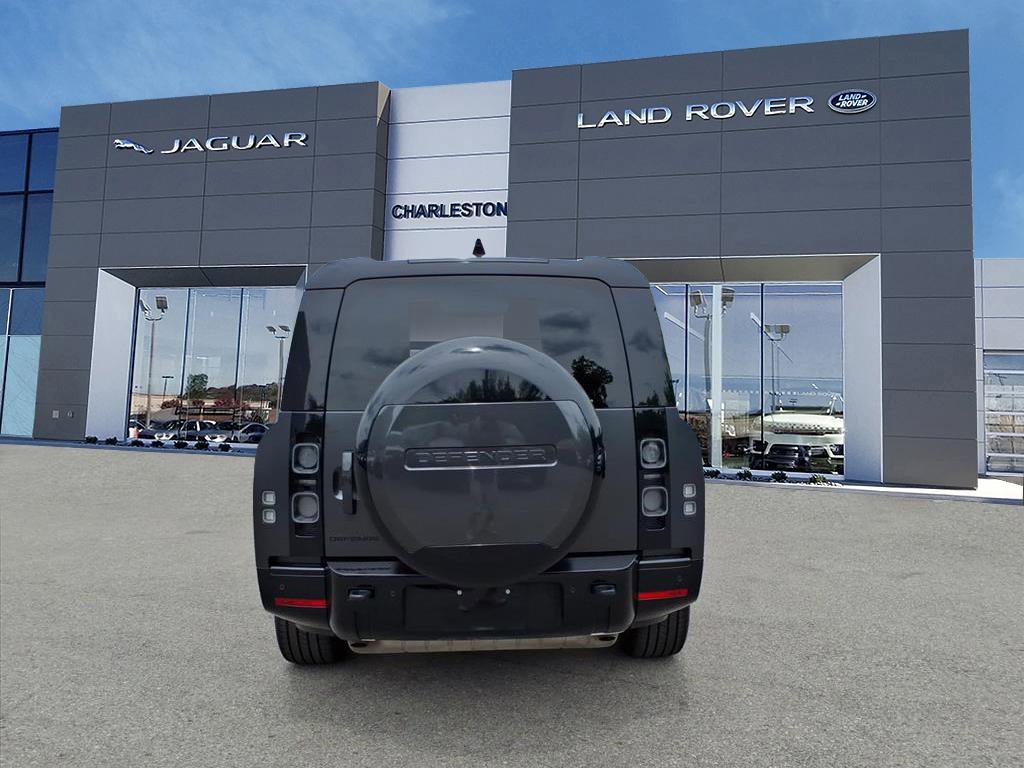 Certified Used 2024 Carpathian Grey Premium Metallic Land Rover X image 4