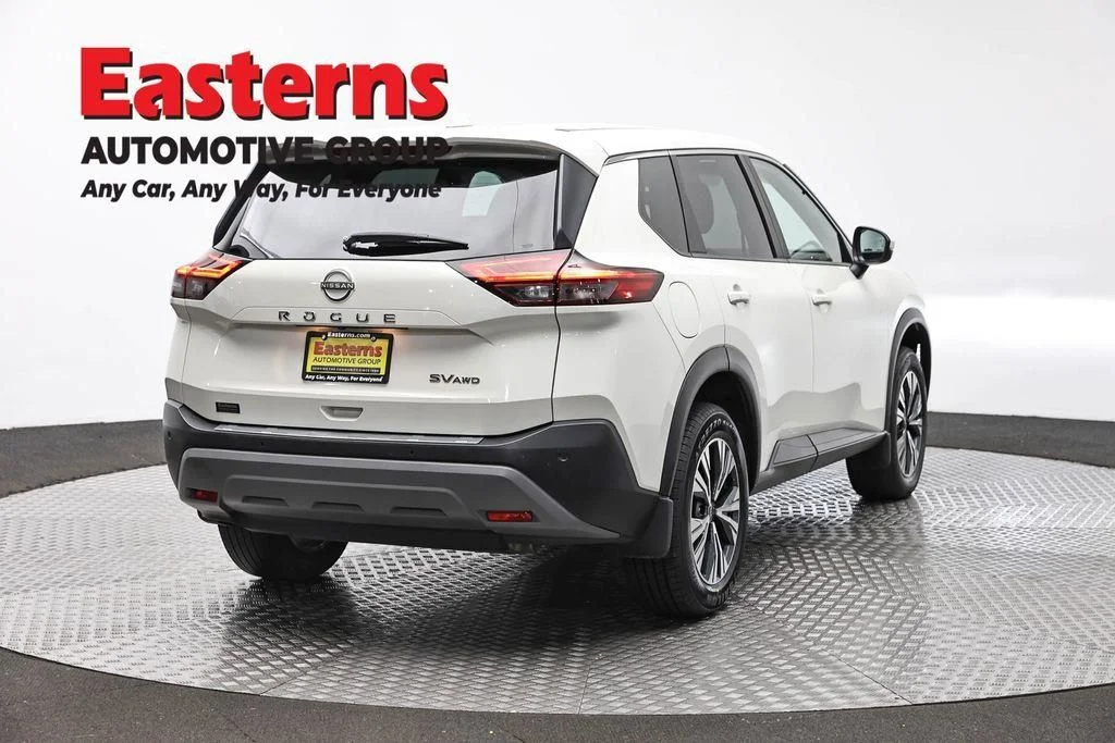 Used 2023 White Nissan SV image 6