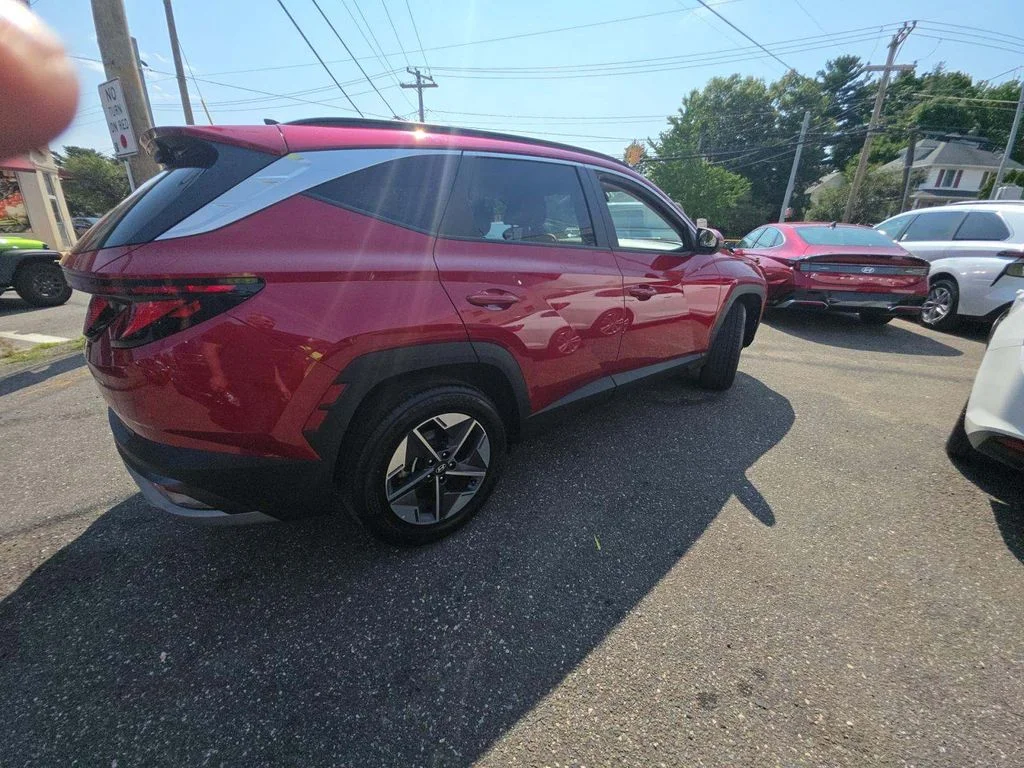 Certified Used 2025 Red Hyundai SEL image 7