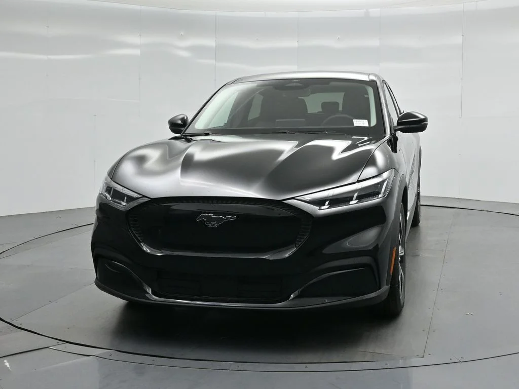 New 2026 Shadow Black Ford Select image 53