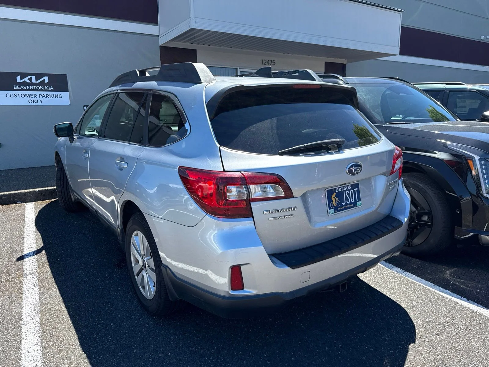 Used 2016 Silver Subaru 2.5i Premium image 2