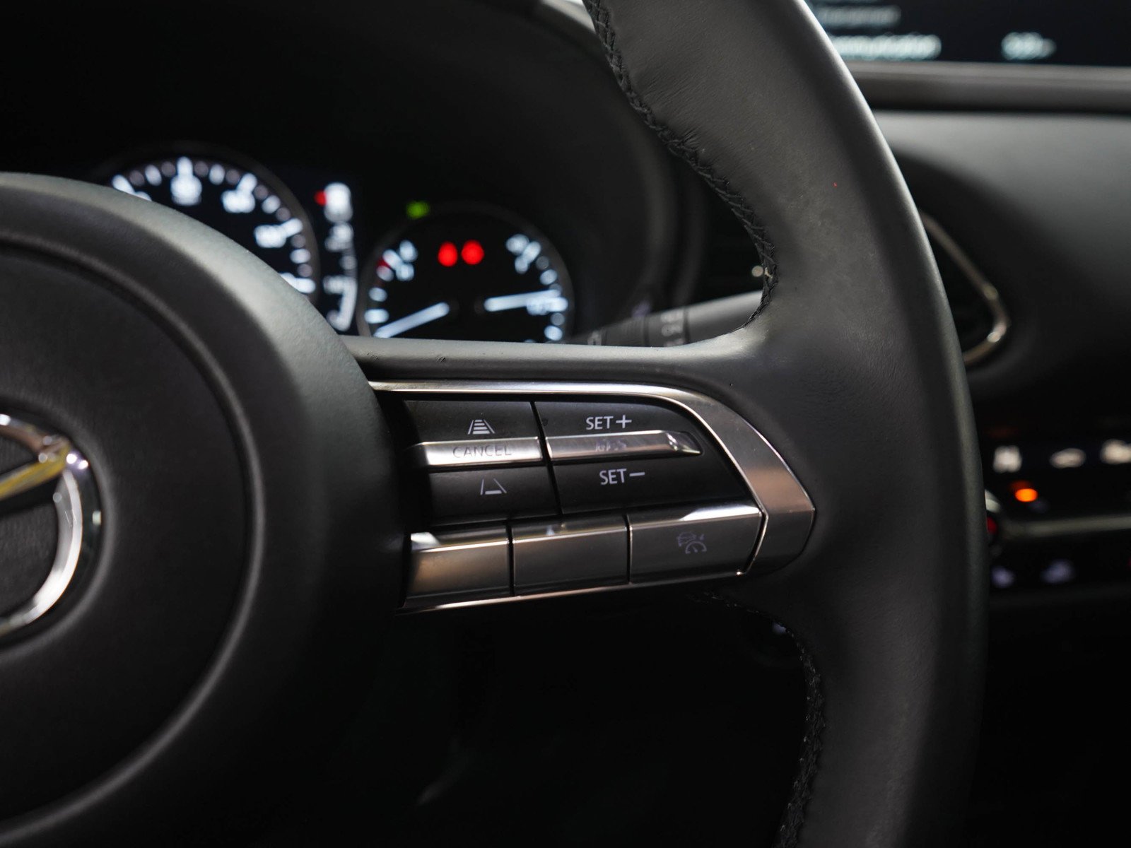 Used 2021 Machine Gray Metallic Mazda Premium image 27