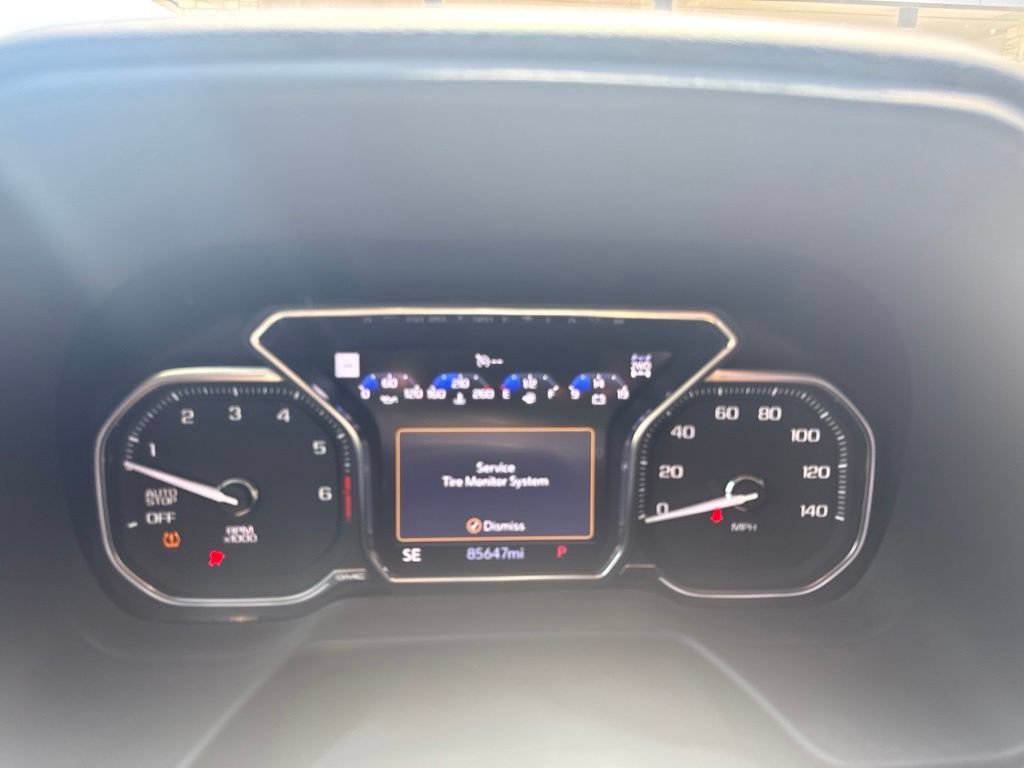 Used 2021 ONYX BLACK GMC AT4 image 7