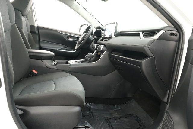 Certified Used 2025 ICE CAP Toyota  image 38