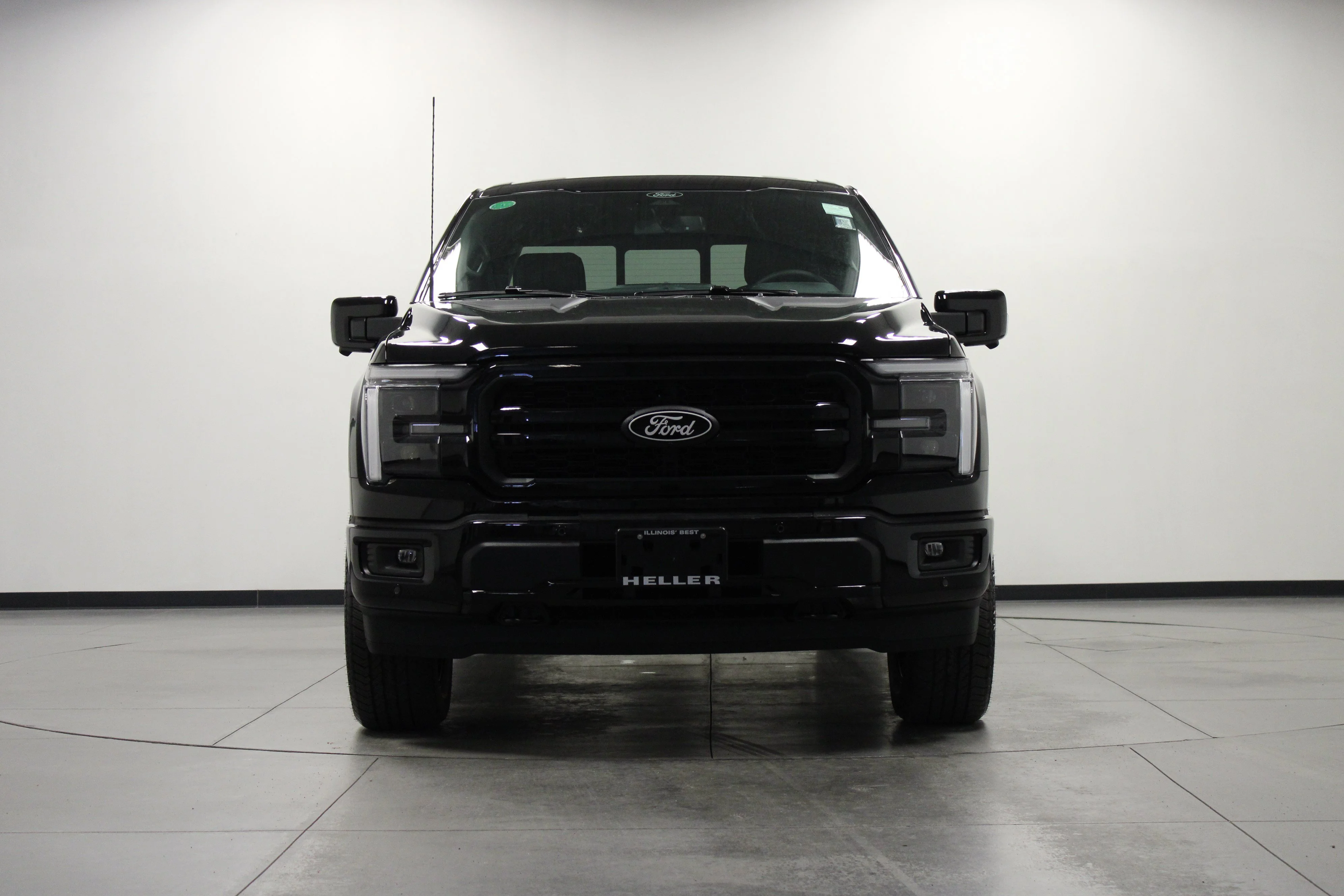 New 2026 Agate Black Metallic Ford Lariat® image 9
