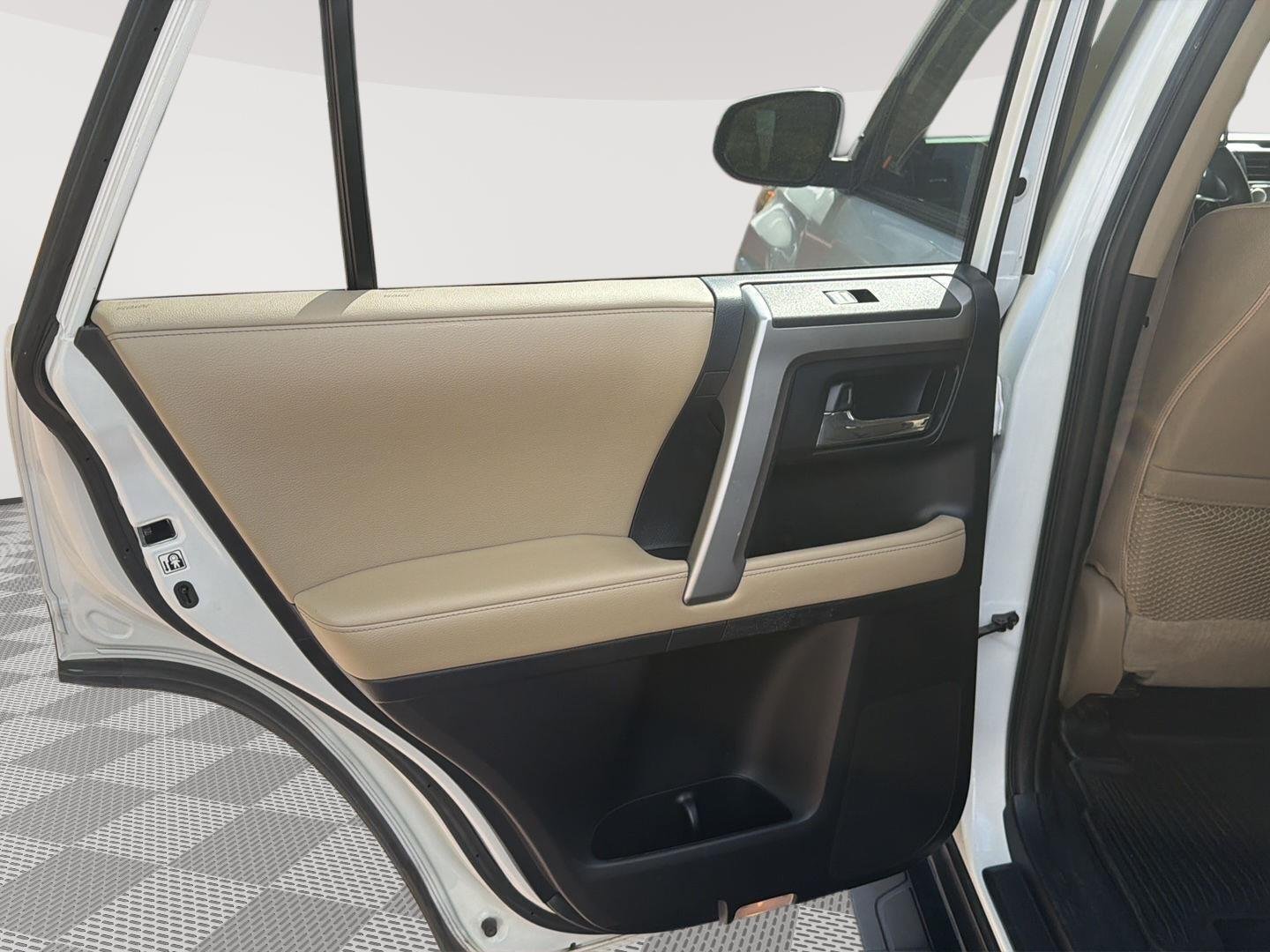 Certified Used 2019 Super White Toyota SR5 image 27