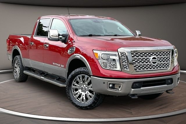 Used 2017 Red Nissan Platinum Reserve image 10