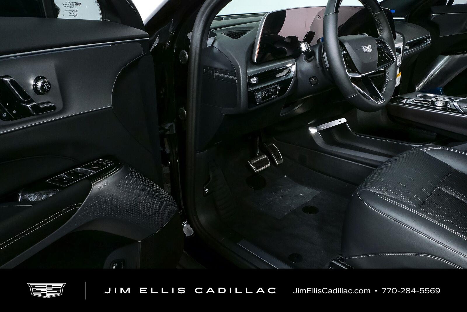 2027 Cadillac LYRIQ Premium Luxury - Photo 9