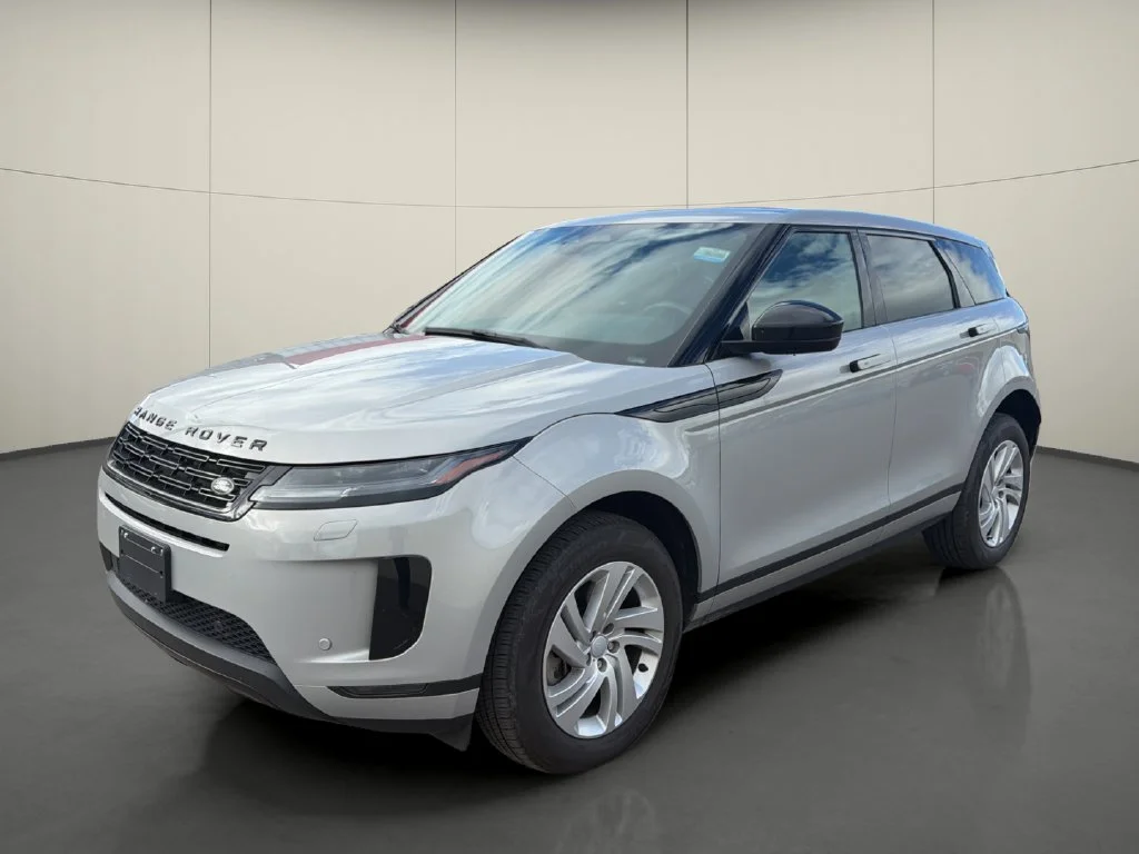 Used 2024 Silver Land Rover S image 3
