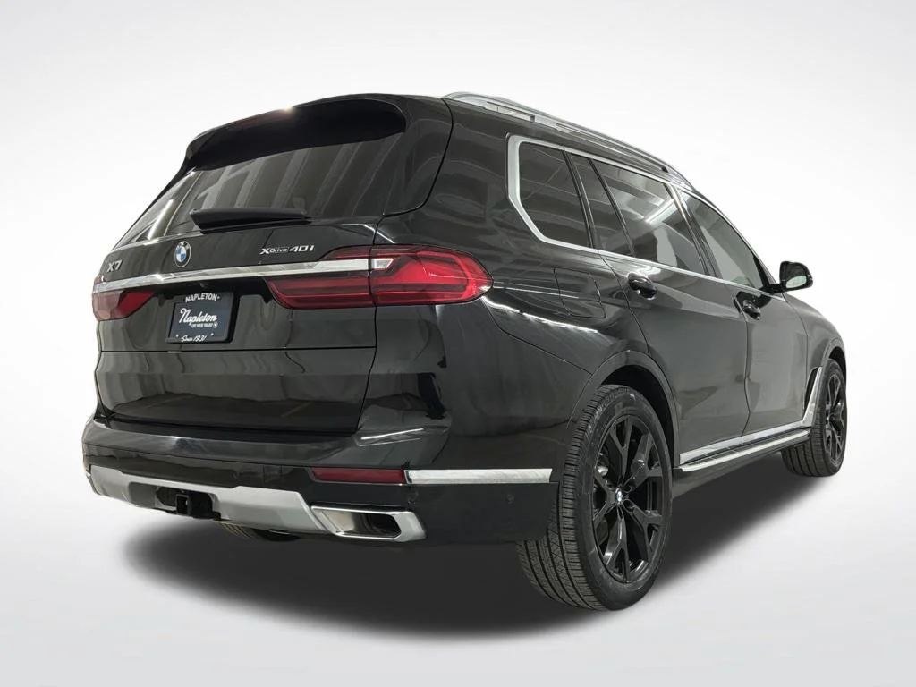 Used 2022 Jet Black BMW xDrive40i image 3