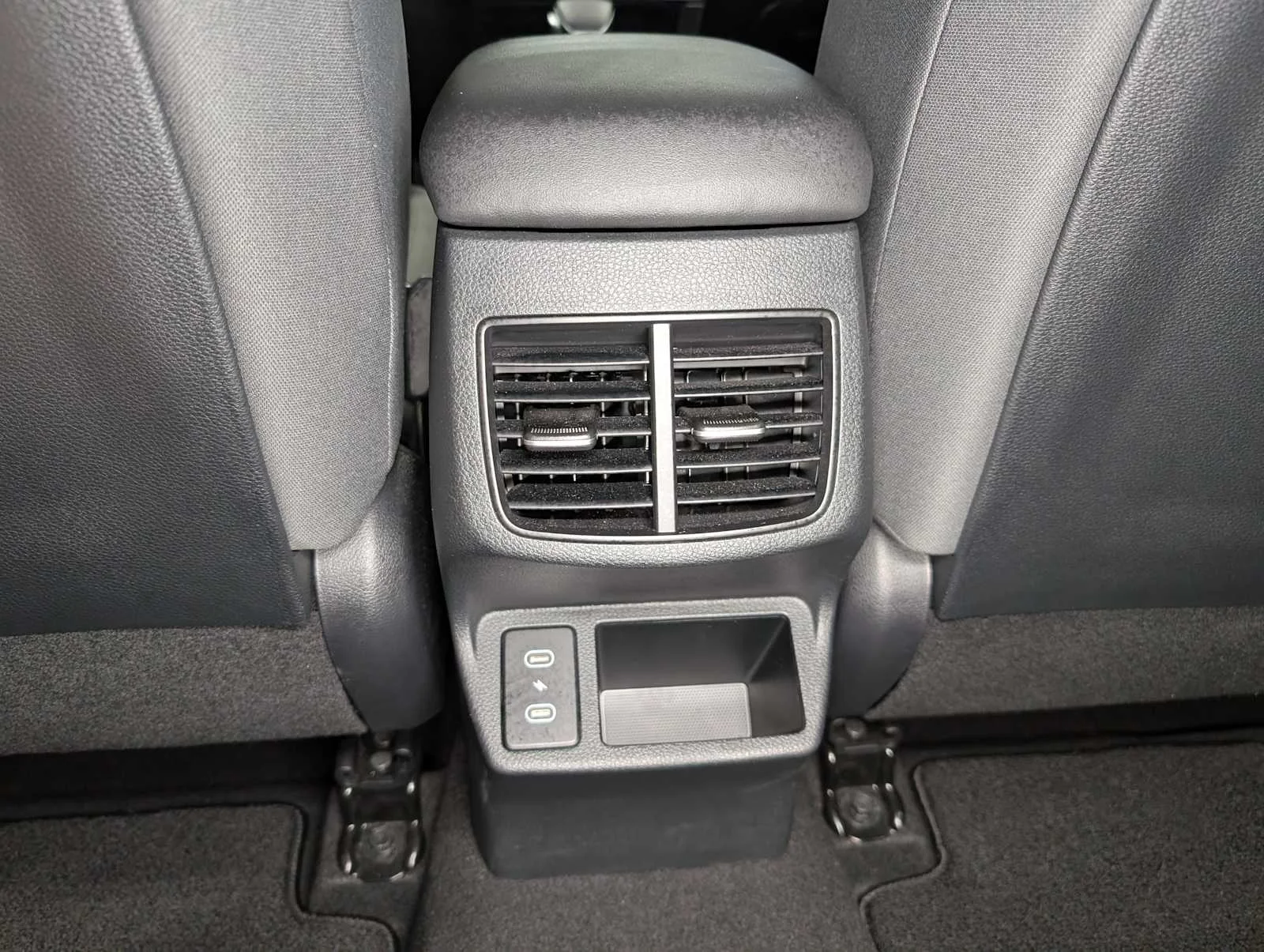 Certified Used 2024 Neptune Blue Kia LX image 21
