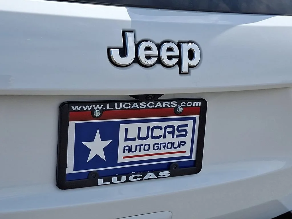 Used 2021 Bright White Clearcoat Jeep Laredo E image 32