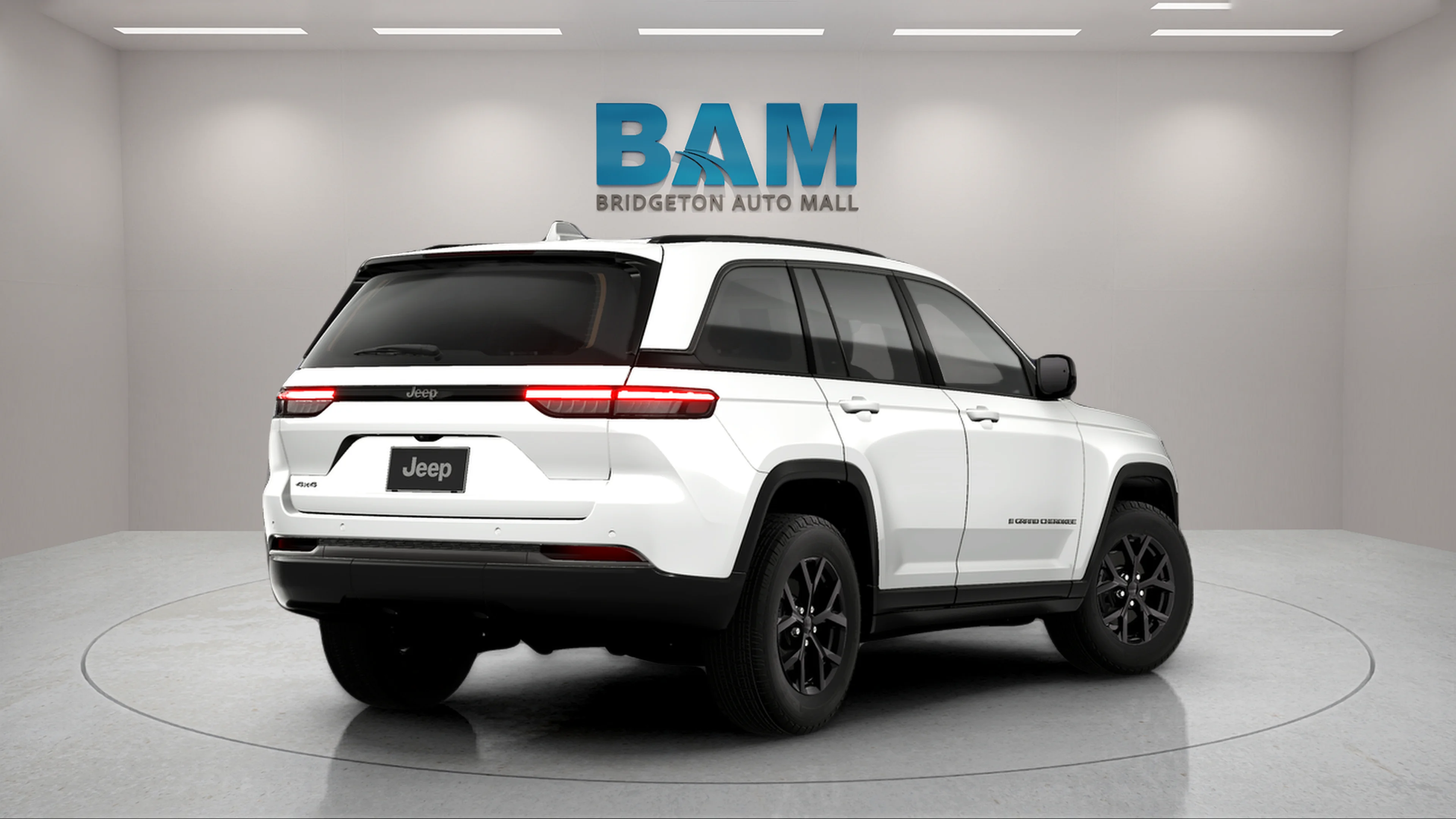New 2026 Bright White Clearcoat Jeep Laredo Altitude image 6