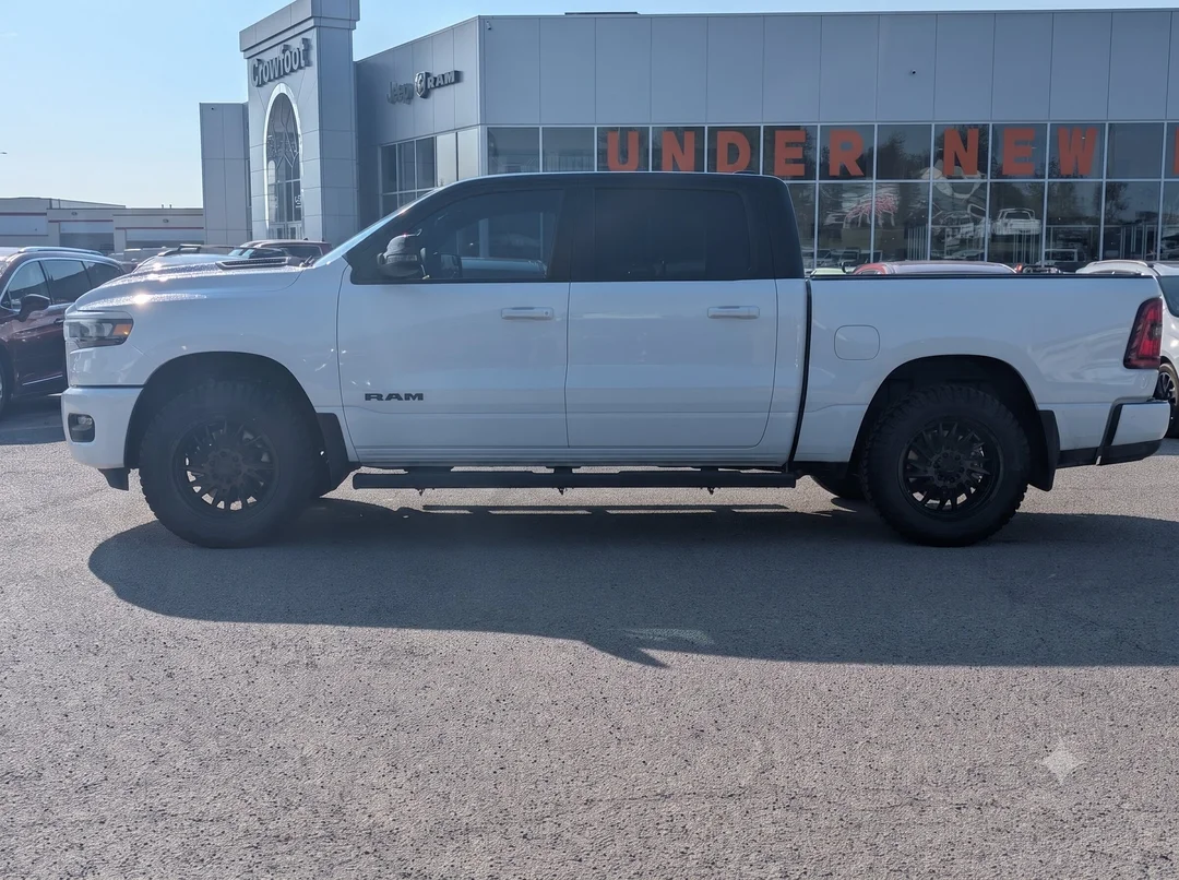 New 2026 White RAM Sport - - 4x4 - 2in Level Kit - Radar Renegade RT Tires on Tis Offroad Wheels - T. Cover & More! image 5