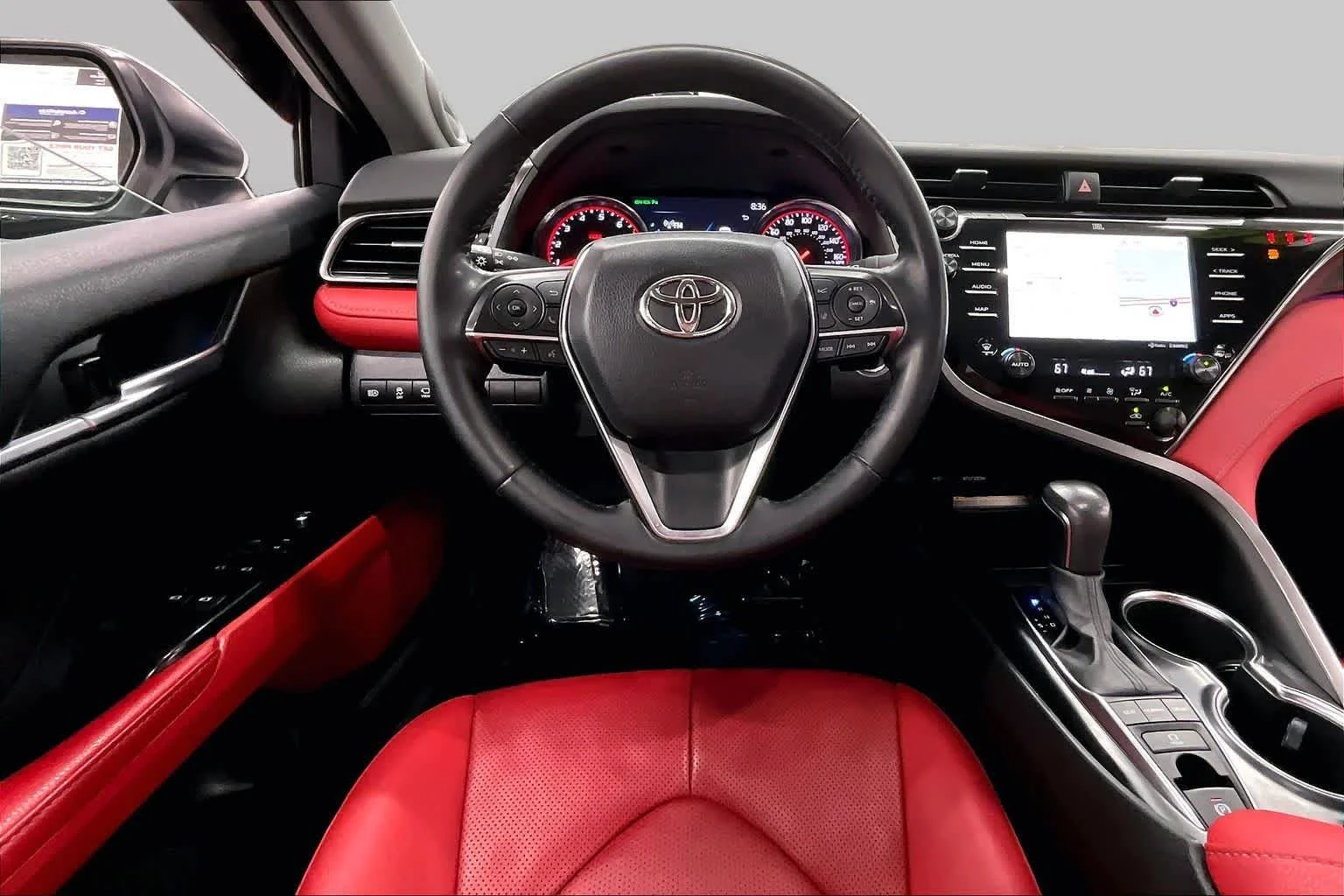 Used 2020 Wind Chill Pearl Toyota XSE image 5