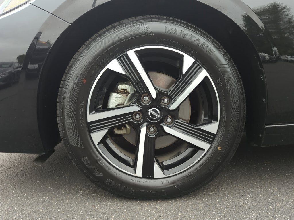 Used 2025 Black Nissan SV image 23