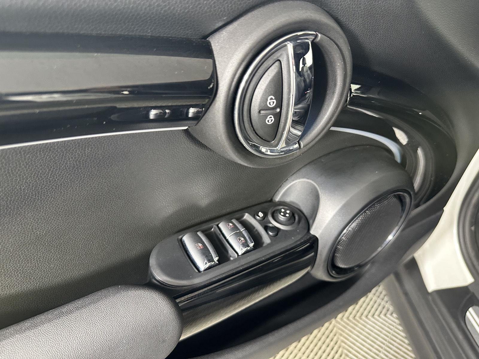 Used 2024 Nanuq White Metallic MINI Cooper S image 17