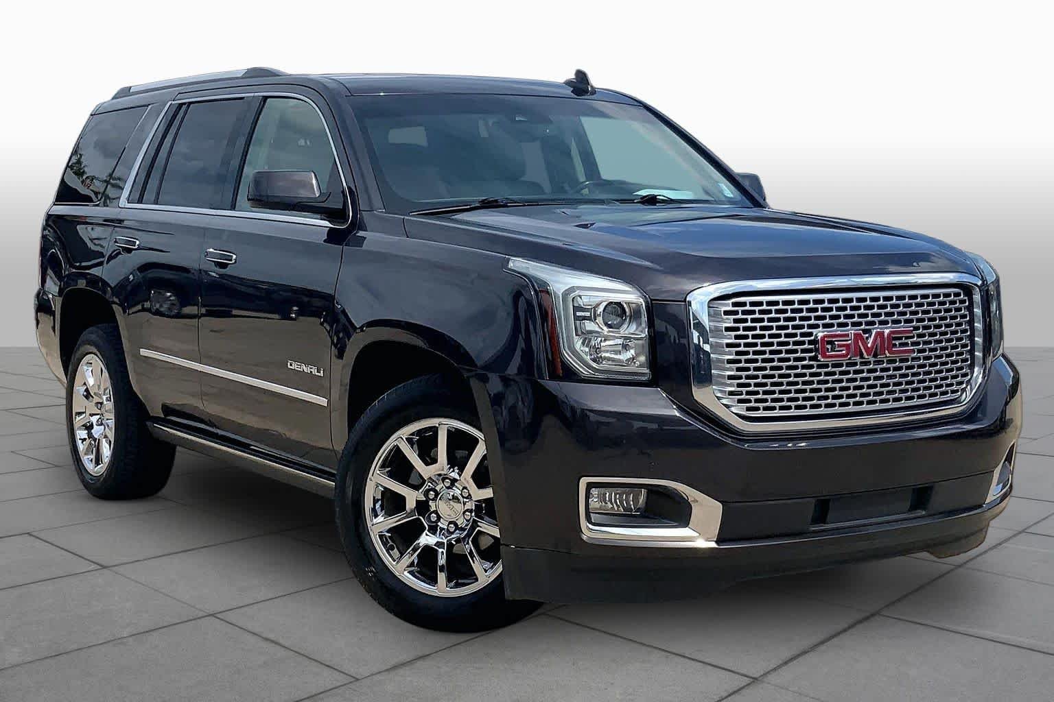 Used 2017 Iridium Metallic GMC Denali image 3