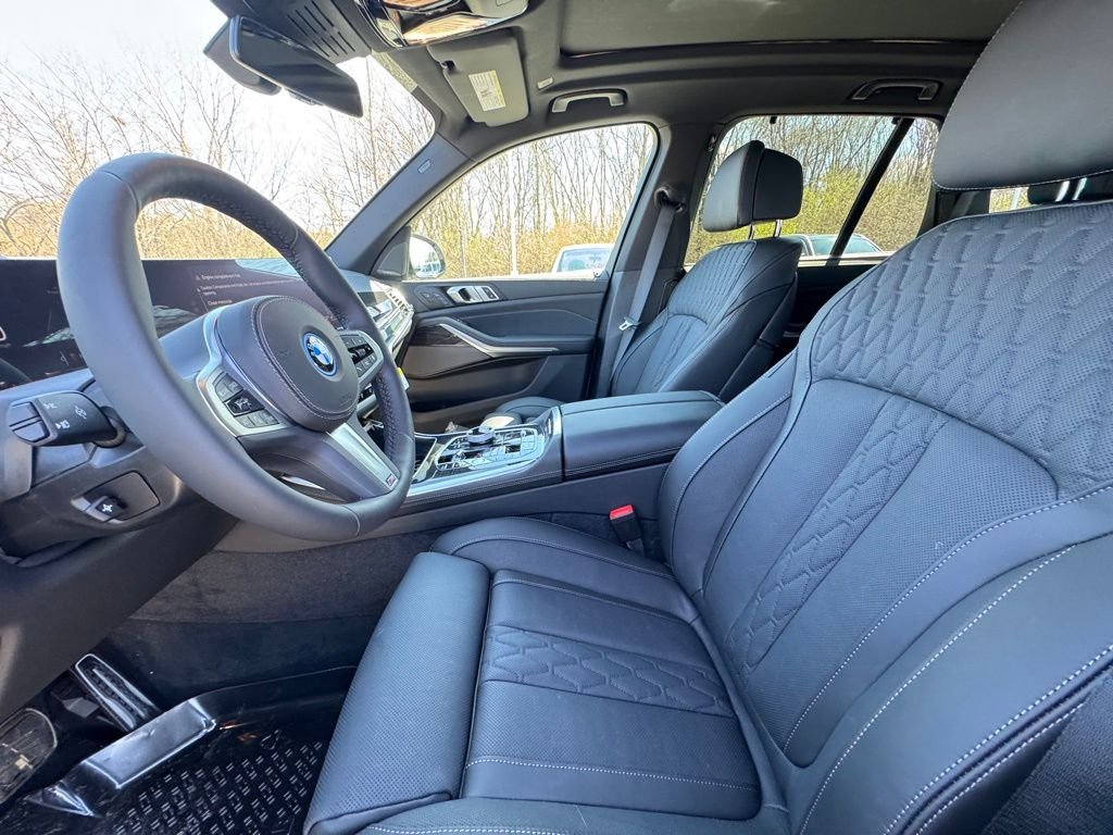 Used 2026 Gray BMW xDrive50e image 18