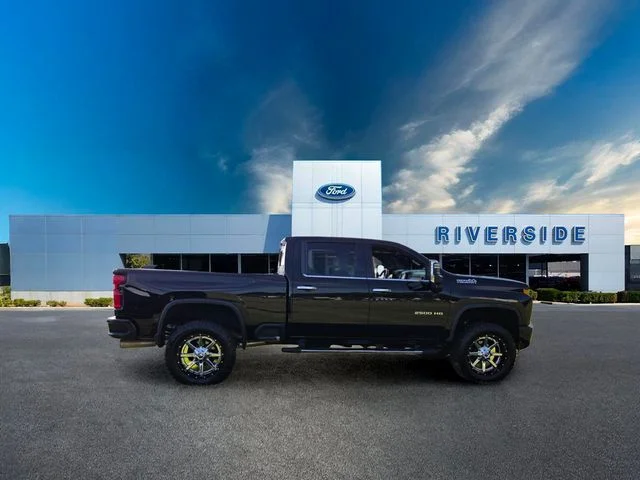 Certified Used 2020 Black Chevrolet High Country image 8