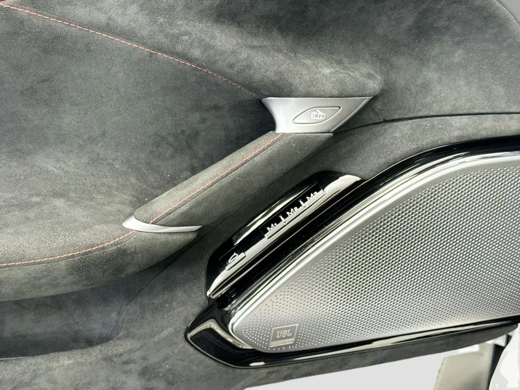 Used 2025 Bianco Avus Ferrari Spider image 29
