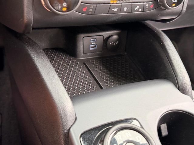 Used 2022 Black Ford Outer Banks image 26
