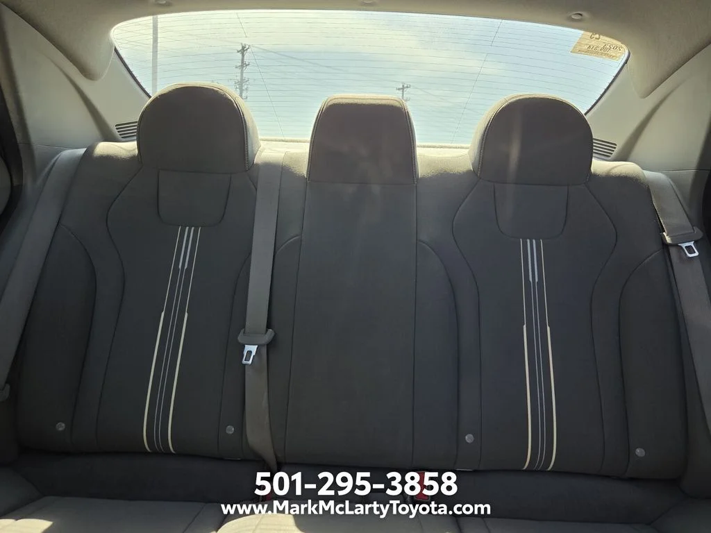 Used 2023 Silver Hyundai SEL image 9