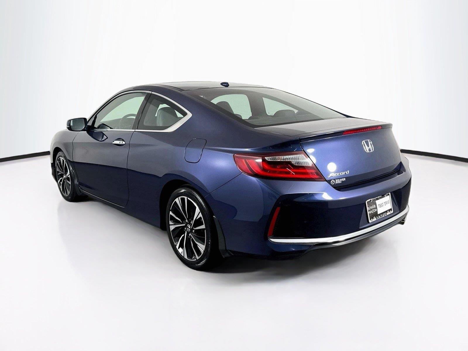 Used 2016 Deep Blue Opal Metallic Honda EX-L image 13
