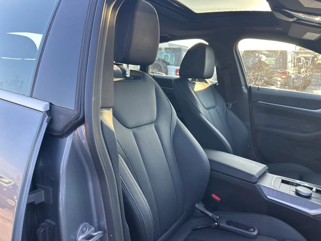 Used 2025 Gray BMW xDrive40 image 22