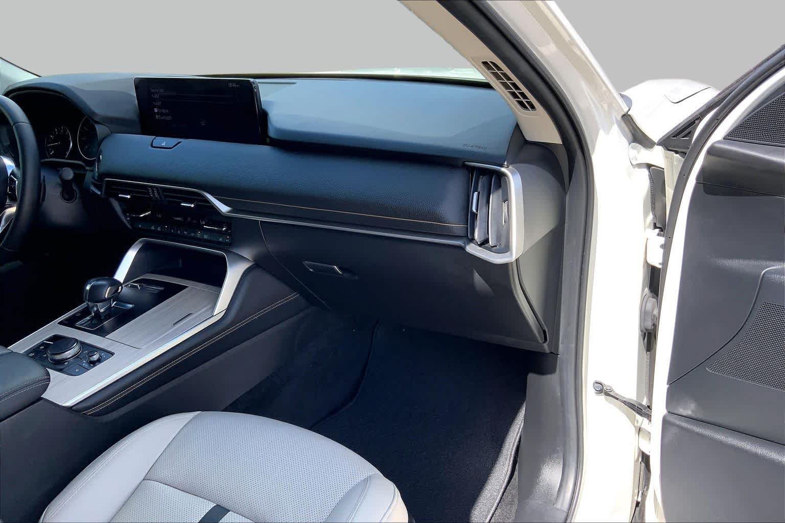 2025 Mazda CX-90 Preferred Package - Photo 19
