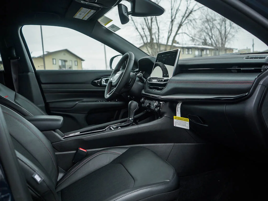 2026 Jeep Compass Trailhawk - Photo 11