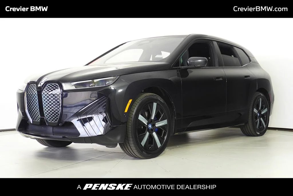 2023 BMW iX xDrive50's photo