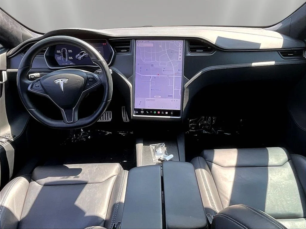 Used 2020  Tesla Performance image 7